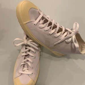 VEJA nova canvas white butter high tops